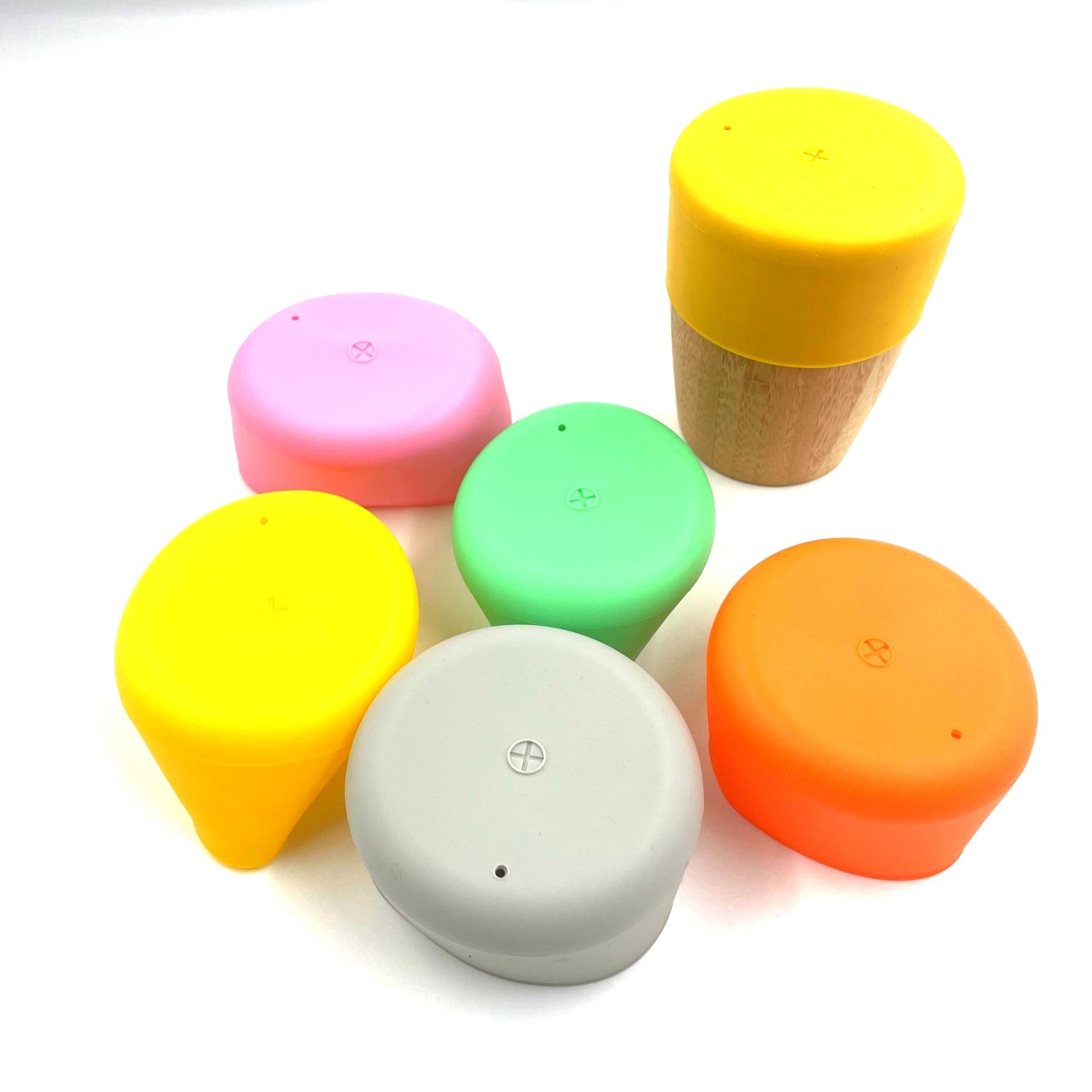 Latest Product Foldable Silicone Cup Cover With Straw for Drinking Bottles Non-leakage